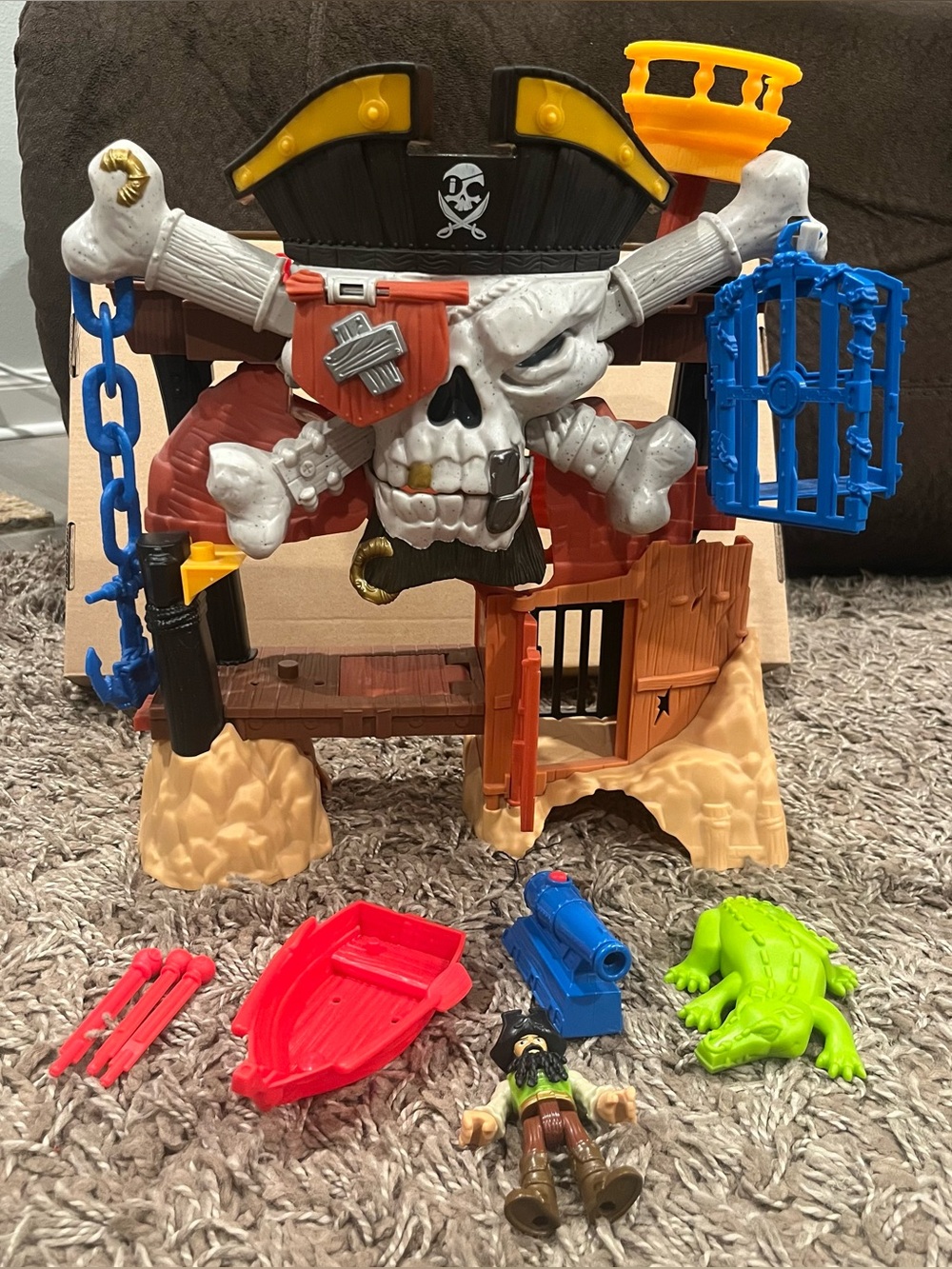 Fisher-Price Imaginext Pirate Play Set Blackbeard's Lair 2015